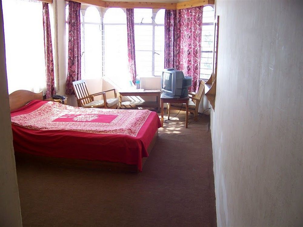 Old - Main Bellevue Heritage Hotel Дарджилинг Екстериор снимка