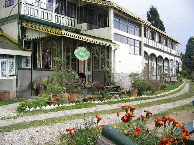 Old - Main Bellevue Heritage Hotel Дарджилинг Екстериор снимка